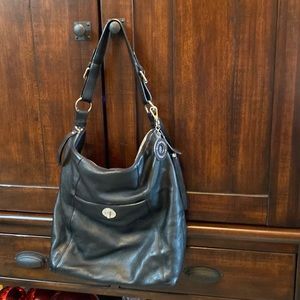 Isaac Mizrahi! Soft black leather purse